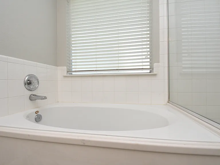 21603 Falvel Lake Dr — Photo 33