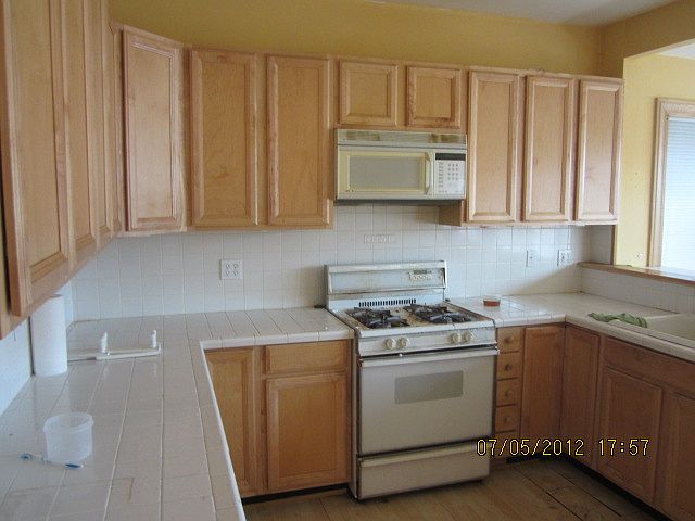 2nd image of 6207 W Cuyler Ave