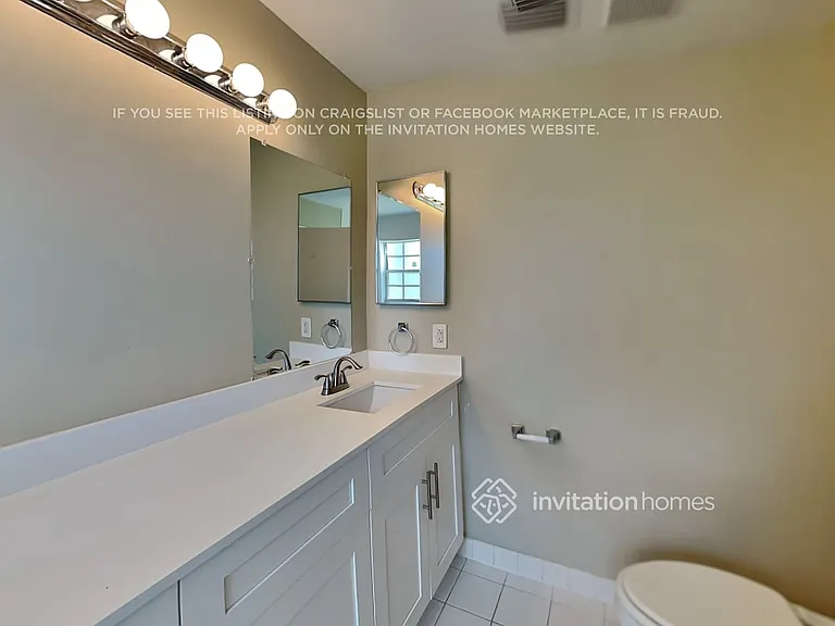 3400 NW 78th Ave — Photo 15