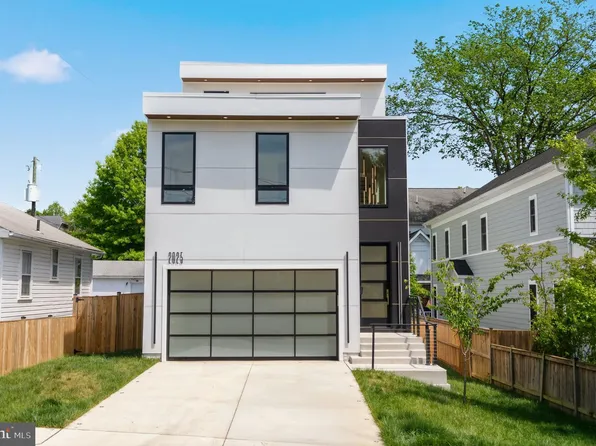 2025 N Emerson St, Arlington, VA 22207