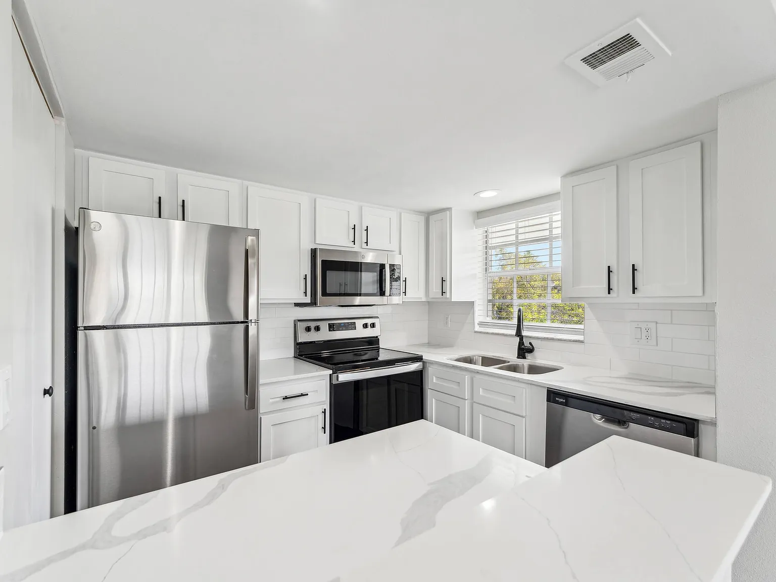 The Lennox — Photo 1