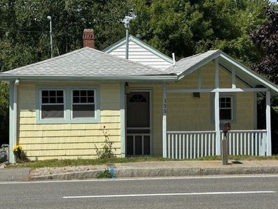 135 Fairhaven Rd, Mattapoisett, MA, 02739