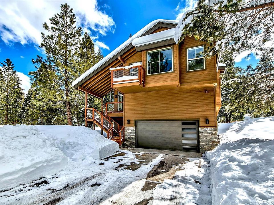1st image of 211 Glenmore Way