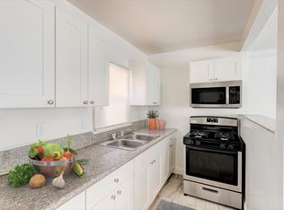 2218 7th Ave #1/4, Los Angeles, CA 90018