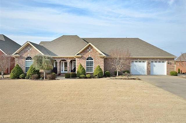 1st image of 232 Plantation Springs Dr