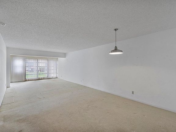 4th image of 1141 VIOLET Terrace #101