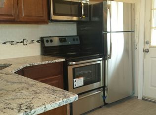 190 Orchid Rd, Levittown, NY 11756