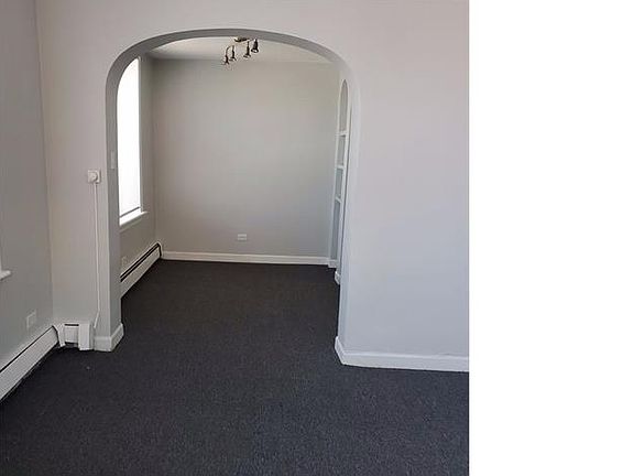 5th image of 7130 S Jeffery Blvd #610D