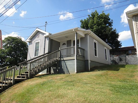 2nd image of 165 Park St