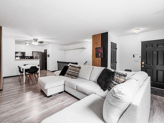 5th image of 1010 Watkins Glen Ct