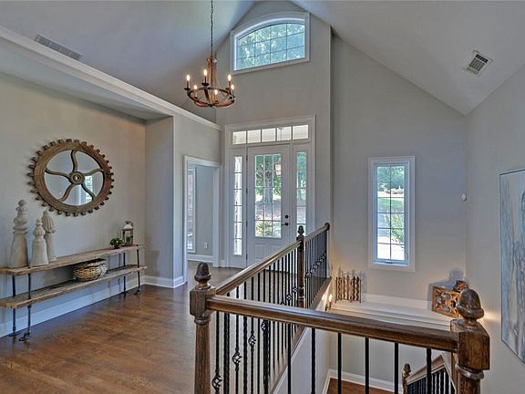 2nd image of 51 Yorkshores Ln