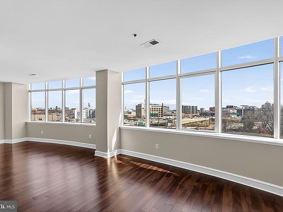 3rd image of 201-59 N 8th St #512