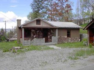 215 N Clifford St, Chelan, WA 98816