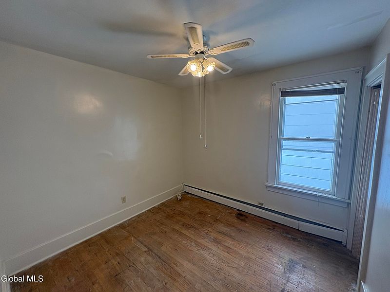 5th image of 1614 Brower Street