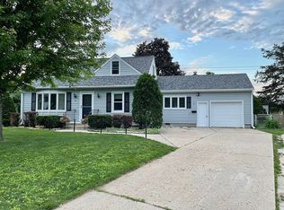 5 Christopher Ct, Madison, WI 53705