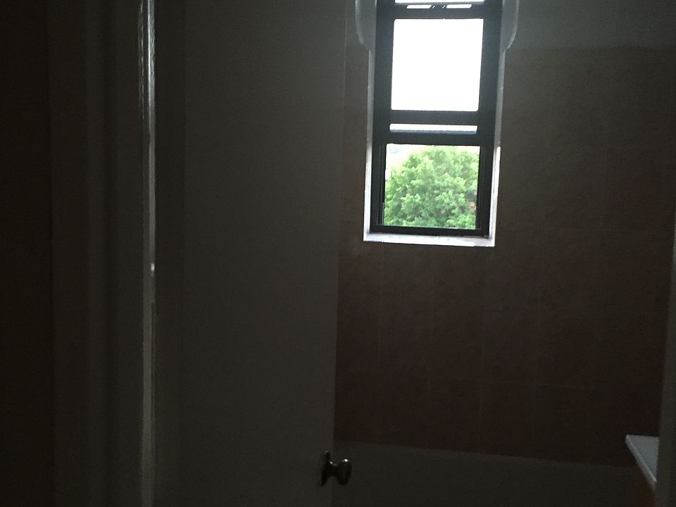 1st image of 4116 54th St APT 3L