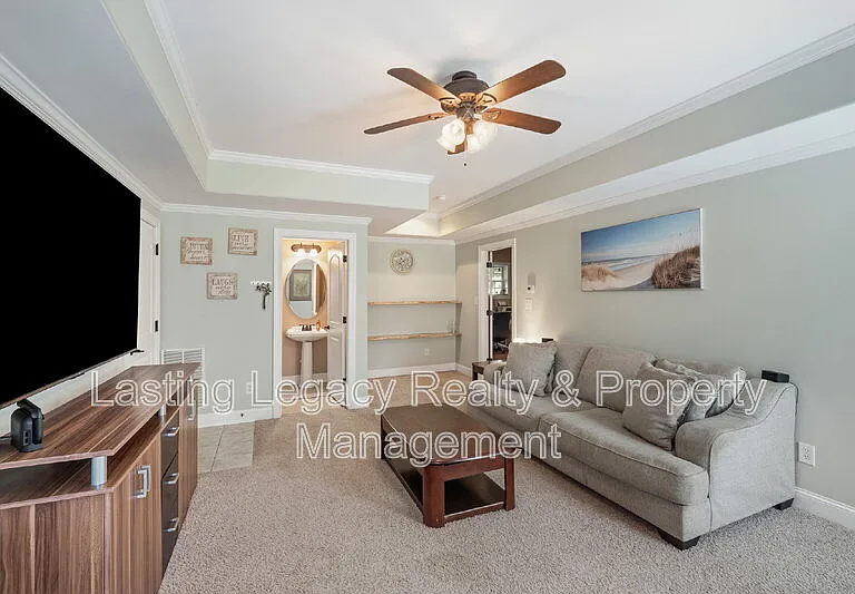 187 Marbrook Dr — Photo 33