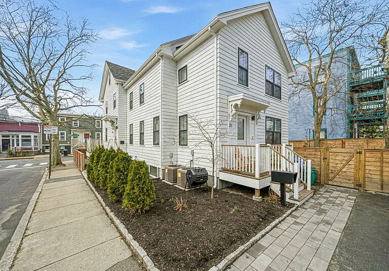75 Prince St #75 — Photo 34