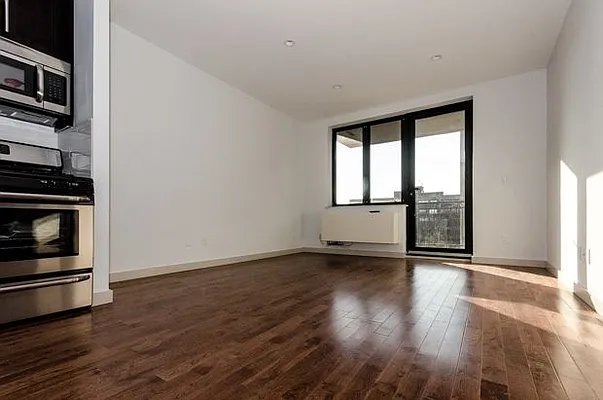 Rented by Target Realty Group | media 33