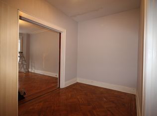 7512 60th Pl #2, Glendale, NY 11385