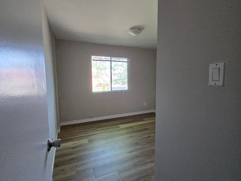 110 Overlea Dr — Photo 19