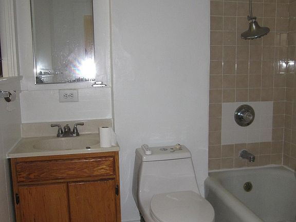 3rd image of 1844 Balboa St