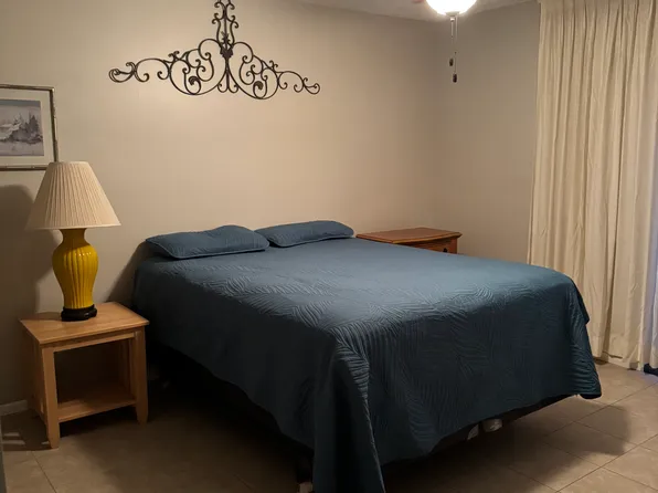 52 Woodland Dr, Vero Beach, FL