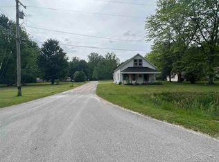 1566 S Badour Rd, Midland, MI 48640