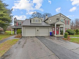 31 Nipmuc Trl #C, North Providence, RI 02904