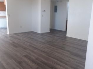 16280 Quantico Rd APT D, Apple Valley, CA 92307