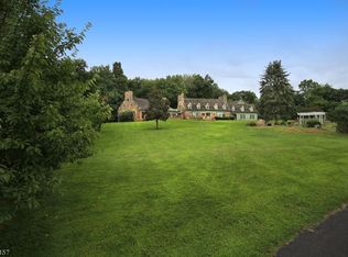 22 Cold Springs Rd, Tewksbury Township, NJ 07830