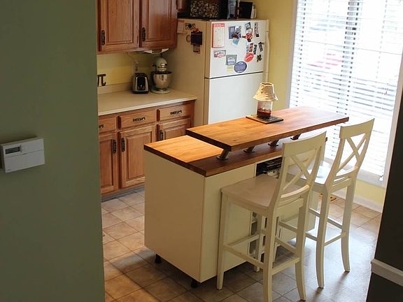 2nd image of 4738 Weatherhill Dr