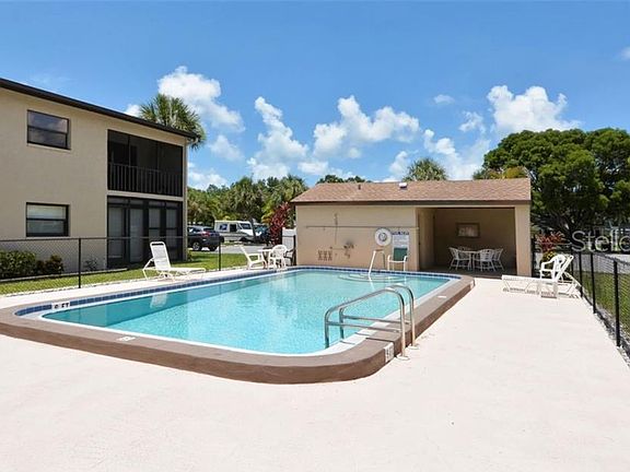4th image of 7287 Cloister Dr