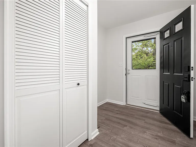 43 Olde Penn Dr — Photo 3