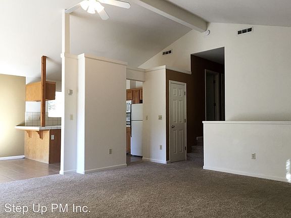 5th image of 466 Arbona Cir N