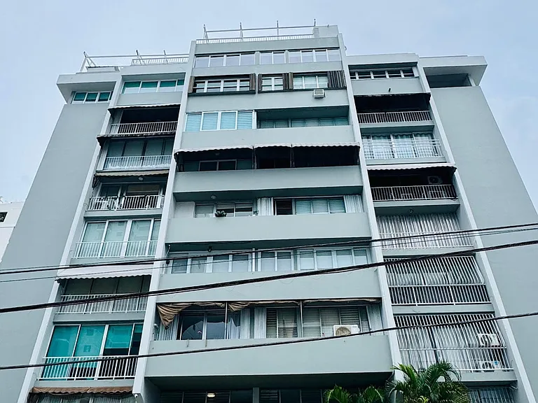 55 Taft #402 — Photo 1