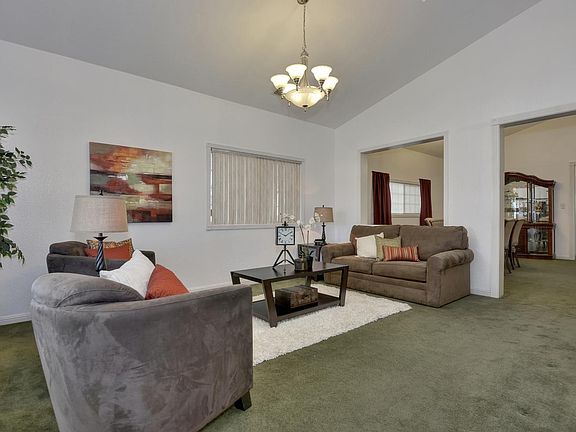 5th image of 930 Rose Ct