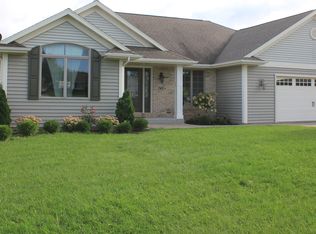745 Bodewadomi Cir, Kewaskum, WI 53040