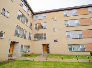2619 W Fitch Ave #2C, Chicago, IL 60645