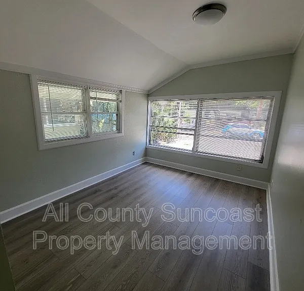 905 Lotus Path — Photo 11