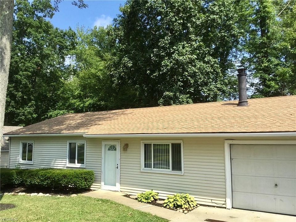1st image of 36 Lorrie Ln