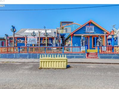 117 S Miller St, Rockaway Beach, OR, 97136