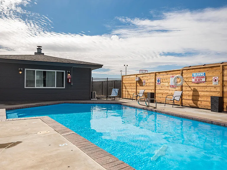 Sedona | Outdoor Pool