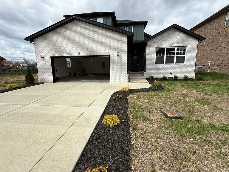 281 Bluebell Dr — Photo 1
