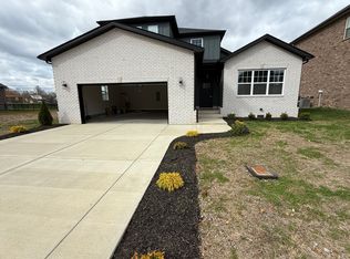 281 Bluebell Dr, Clarksville, TN 37043