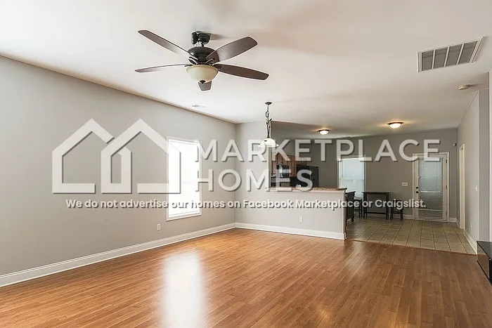 35 Greenbrook Ct — Photo 5