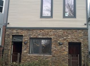 1647 N Washtenaw Ave, Chicago, IL 60647