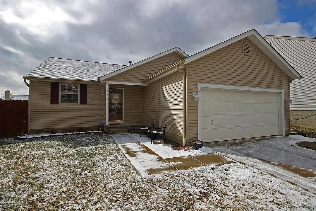 1651 Westmeadow Dr photo 1