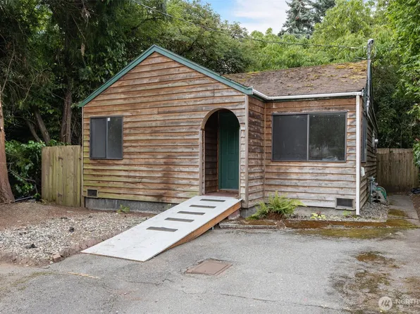 2311 N 88th St, Seattle, WA 98103