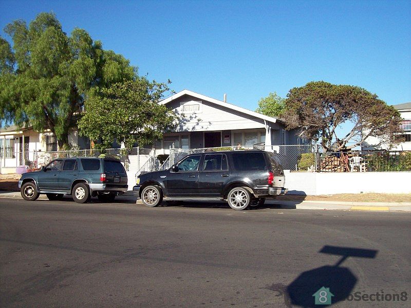 1st image of 325 S 36th St